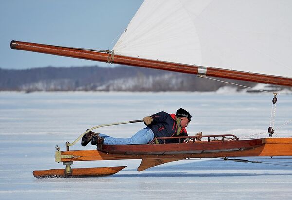 Ice boat é um barco projetado para rodar sobre o gelo - Sputnik Brasil