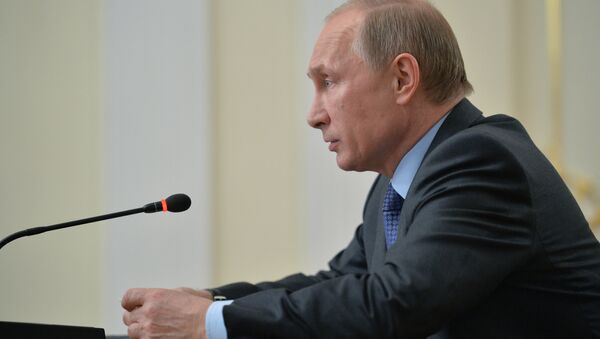 Presidente Putin em reunião para discutir empréstimos  - Sputnik Brasil
