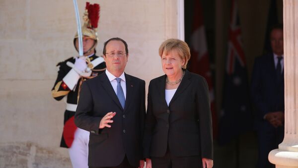 Merkel e Hollande - Sputnik Brasil