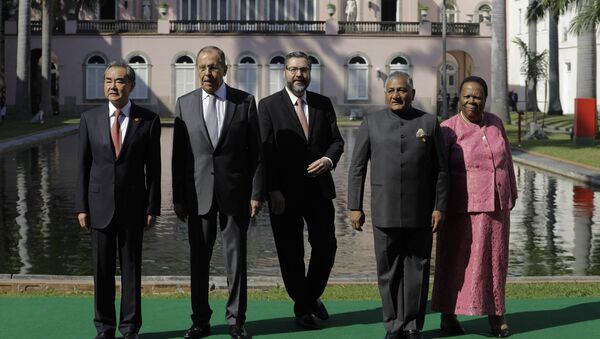 Ministros das Relações Exteriores dos cinco países que integram o BRICS durante encontro no Rio de Janeiro - Sputnik Brasil