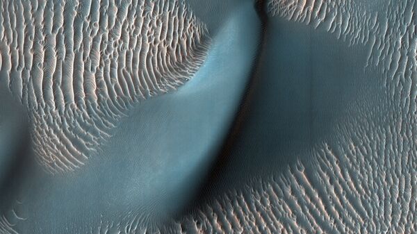 Dunas de areia e ondas na cratera Proctor, Marte (imagem referencial) - Sputnik Brasil