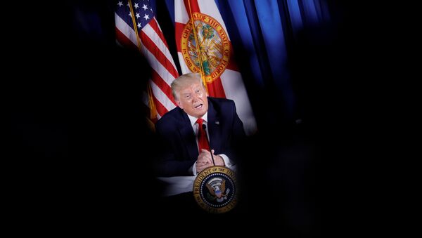Presidente dos EUA, Donald Trump, durante conferência de imprensa em clube de golfe, na Flórida, 31 de julho de 2020  - Sputnik Brasil
