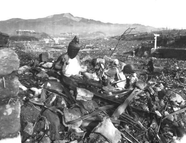 Ampla destruição da cidade de Nagasaki registrada em 24 de setembro de 1945 - Sputnik Brasil