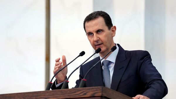 Presidente da Síria, Bashar Assad, faz discurso na posse de nova legislatura do Parlamento sírio - Sputnik Brasil