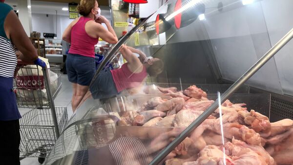 Carne de frango à venda em supermercado no Rio de Janeiro, 13 de agosto de 2020 - Sputnik Brasil