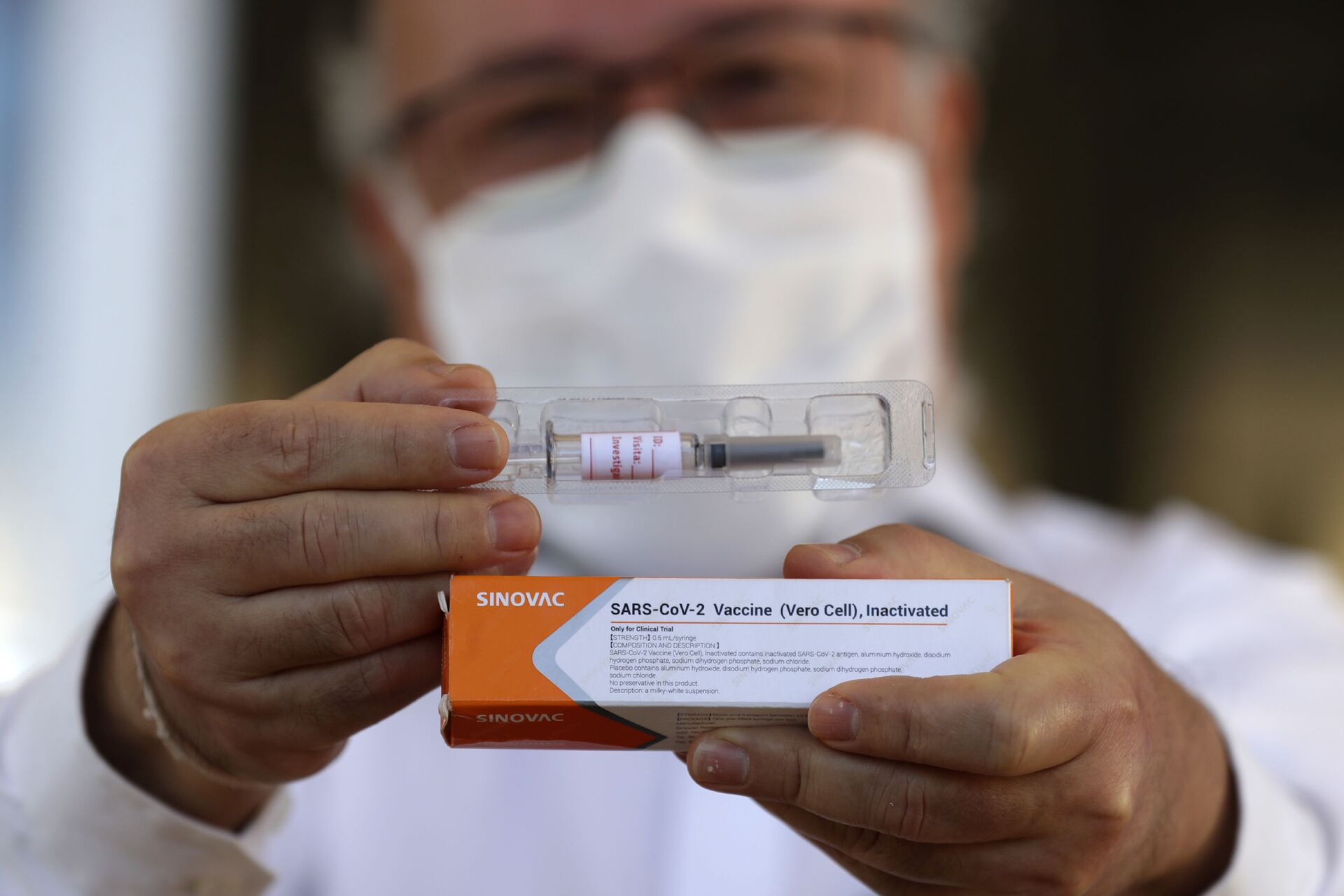 China oferecerá 10 milhões de doses de vacinas contra a COVID-19 ao COVAX - Sputnik Brasil, 1920, 03.02.2021