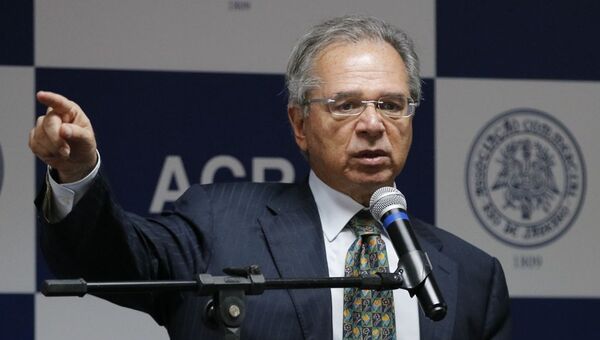 O ministro da Economia, Paulos Guedes, faz palestra durante encontro com empresários na Associação Comercial do Rio de Janeiro - Sputnik Brasil