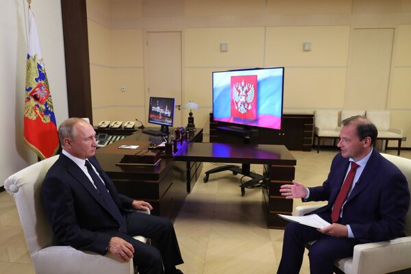 Presidente russo, Vladimir Putin, durante uma grande entrevista com o jornalista Sergei Brilev da rede de televisão russa VGTRK - Sputnik Brasil