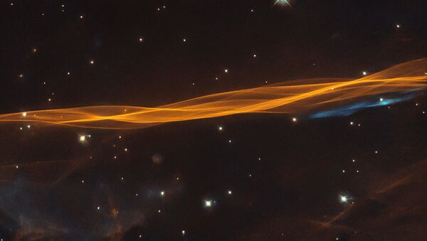 Segmento da onda de explosão da supernova na constelação de Cisne, a cerca de 2.400 anos-luz da Terra - Sputnik Brasil