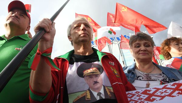 Ato em favor do presidente bielorrusso Aleksandr Lukashenko em Minsk - Sputnik Brasil