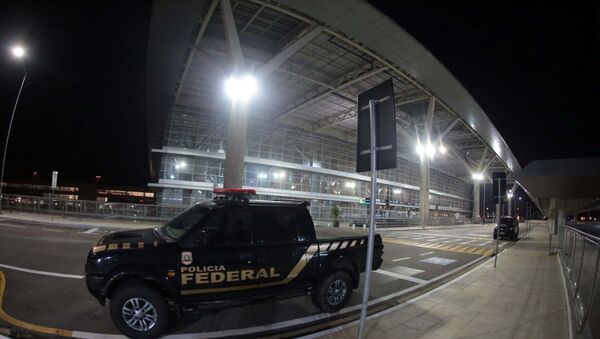 Homens armados fizeram um roubo no terminal de cargas do aeroporto de Viracopos, em Campinas (SP). - Sputnik Brasil