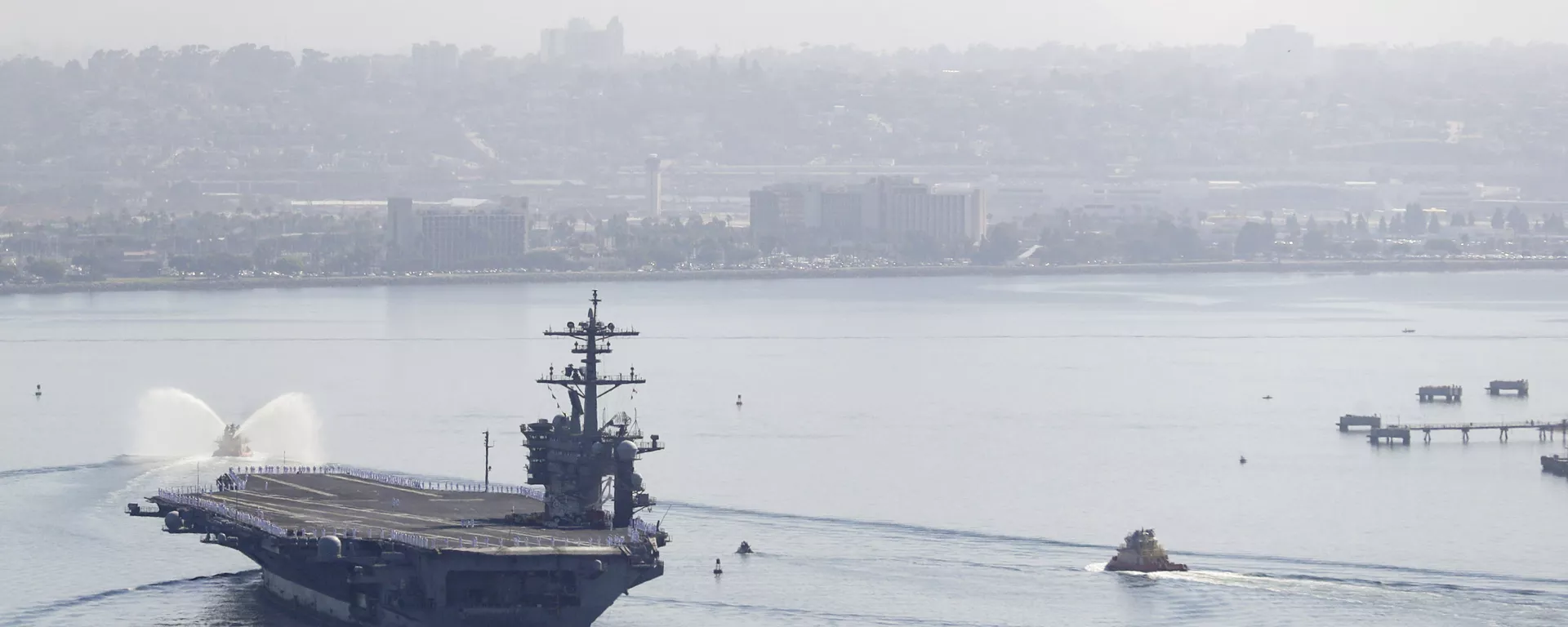 USS Roosevelt navegando - Sputnik Brasil, 1920, 02.02.2024