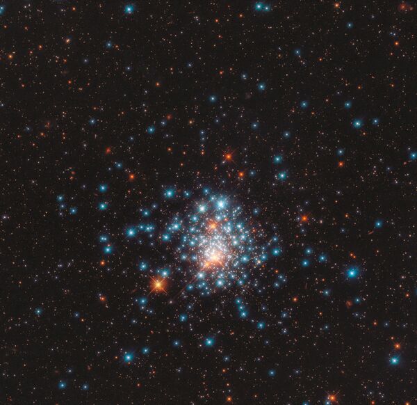 Imagem de diversas estrelas presentes no aglomerado globular NGC 1805, na constelação Doradus - Sputnik Brasil
