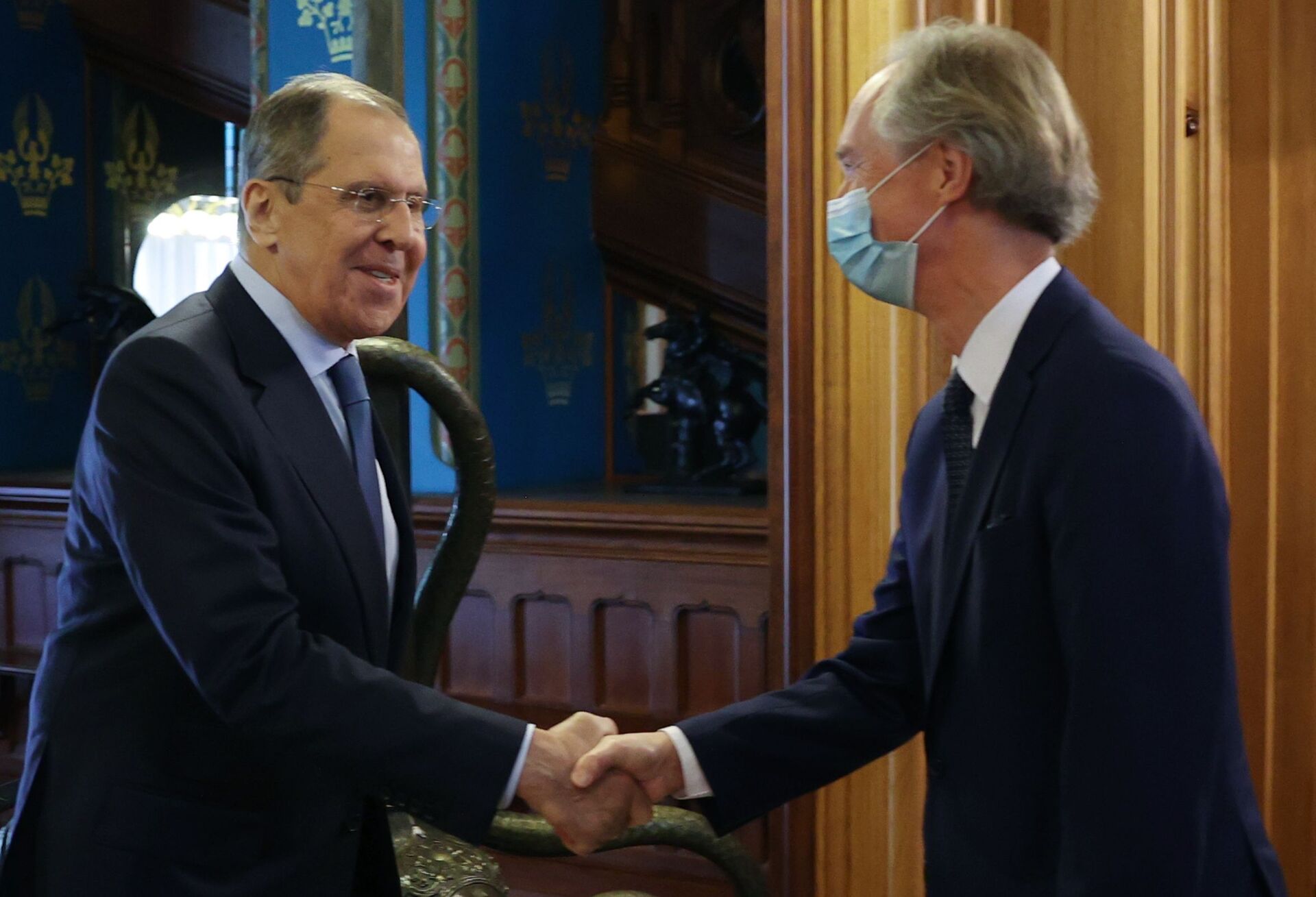 Lavrov: Ocidente deve reconhecer sua responsabilidade na degradação da situação humanitária na Síria - Sputnik Brasil, 1920, 21.06.2021