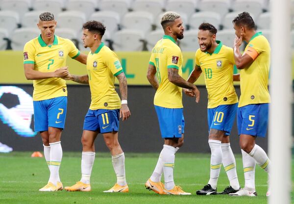 Jogo entre Brasil e Bolívia nas eliminatórias sul-americanas para o Mundial de 2022 no estádio do Morumbi, em São Paulo - Sputnik Brasil