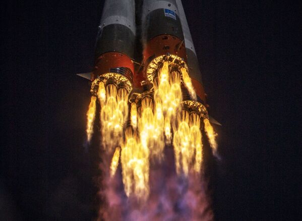 Foguete Soyuz-2-1a portador da nave espacial Soyuz MS-17 é lançado a partir do cosmódromo de Baikonur
 - Sputnik Brasil