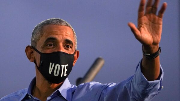 Ex-presidente dos EUA Barack Obama participa de comício de campanha do Partido Democrata em Filadélfia (EUA), 21 de outubro de 2020 - Sputnik Brasil