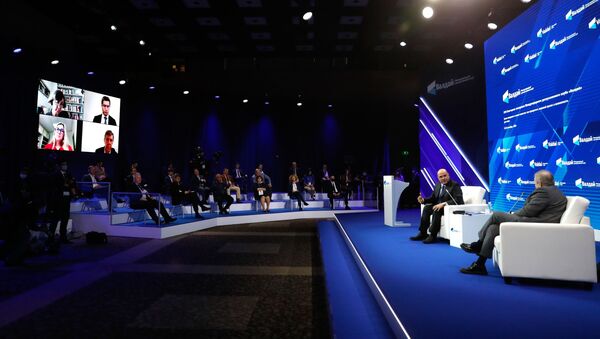 Primeiro-ministro russo, Mikhail Mishustin, participa da 17ª Conferência Anual do Clube de Discussões Valdai, Moscou, 20 de outubro de 2020 - Sputnik Brasil