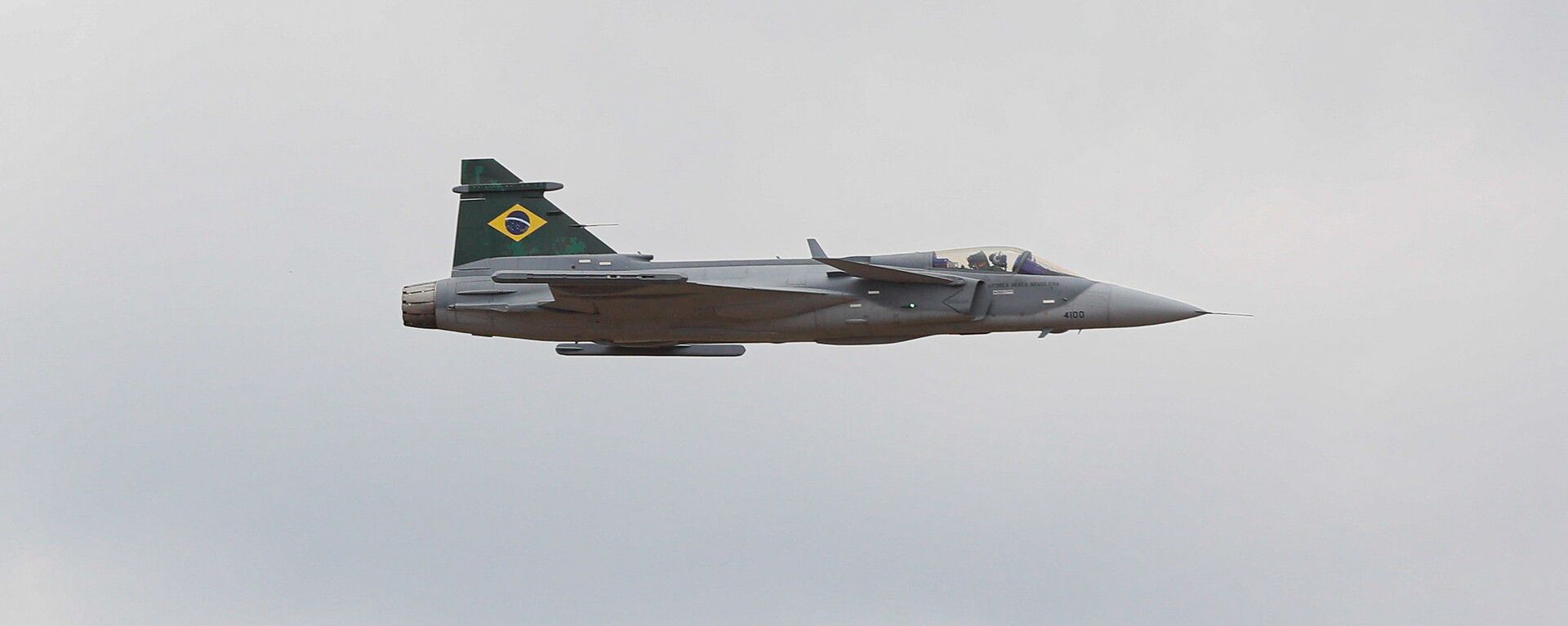 Primeira aeronave multimissão F-39E Gripen é apresentada oficialmente na Base Aérea de Brasília. - Sputnik Brasil, 1920, 23.06.2022