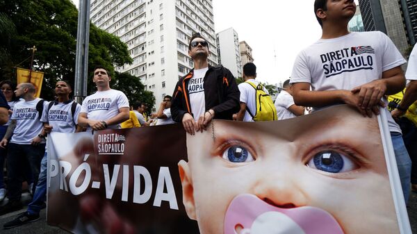 Protesto contra a liberação do aborto no Brasil na avenida Paulista, em São Paulo - Sputnik Brasil