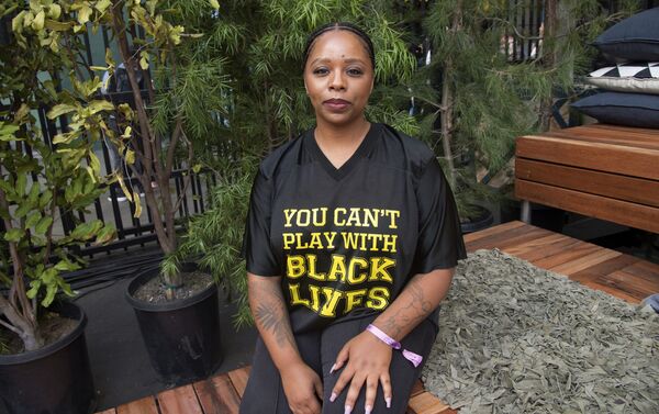 Patrisse Cullors é uma das co-fundadoras do movimento Black Lives Matter nos Estados Unidos - Sputnik Brasil
