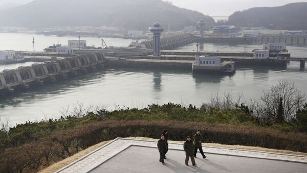 Represa do mar Ocidental em Nampo, Coreia do Norte  - Sputnik Brasil