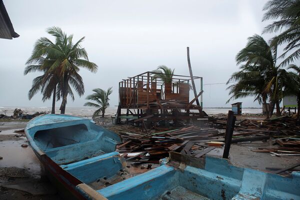 Barcos destruídos pelo furacão Iota em Bilwi, Nicarágua. - Sputnik Brasil