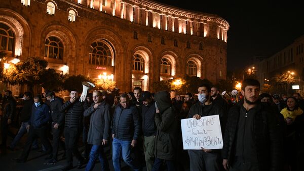 Protesto da oposição política armênia em Erevan - Sputnik Brasil