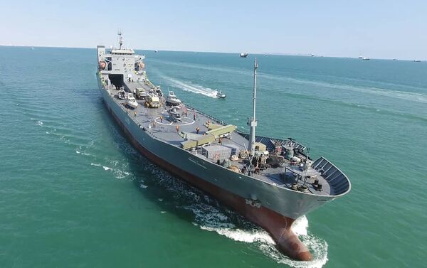 Navio de guerra do Corpo de Guardiões da Revolução Islâmica é lançado no Irã - Sputnik Brasil