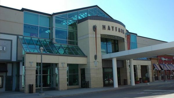 O shopping Mayfair Mall em Wauwatosa, Wisconsin (EUA) - Sputnik Brasil