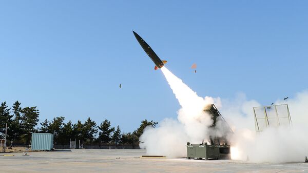 Lançamento do míssil sul-coreano KTSSM - Sputnik Brasil