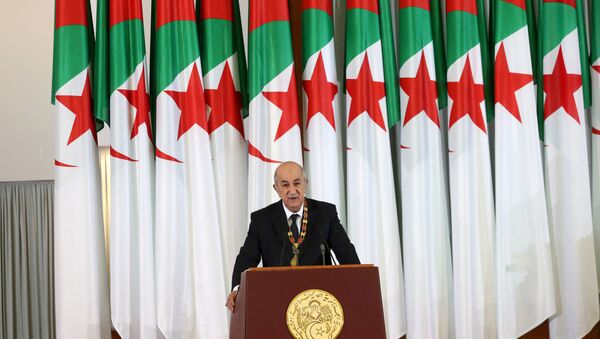 O presidente da Argélia, Abdelmadjid Tebboune, discursa durante sua cerimônia de posse em Argel, Argélia, em 19 de dezembro de 2019 - Sputnik Brasil