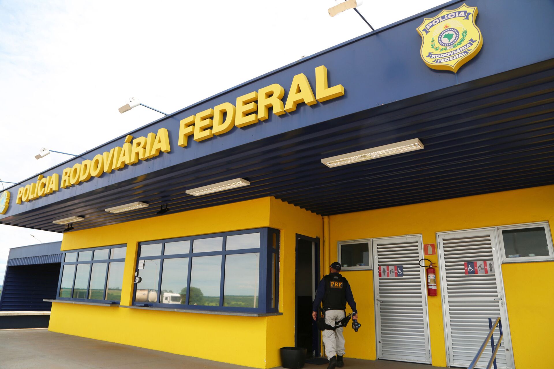 Fachada de posto da Polícia Rodoviária Federal (PRF) em Uberaba (MG) - Sputnik Brasil, 1920, 01.11.2022