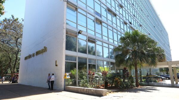 Fachada do prédio do Ministério da Educação, na Esplanada dos Ministérios, em Brasília. - Sputnik Brasil