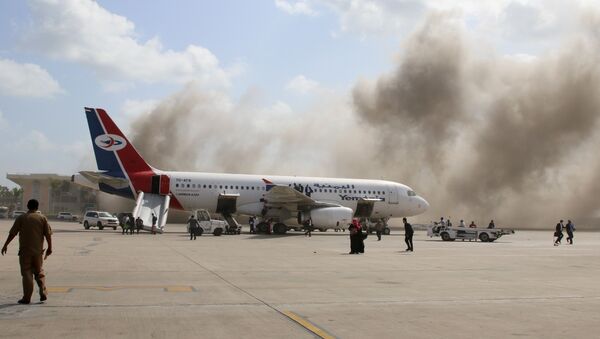 Ataque ao aeroporto de Aden, no Iêmen, deixa dezenas de mortos e feridos - Sputnik Brasil