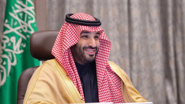 Príncipe herdeiro saudita, Mohammed bin Salman, durante reunião virtual com líderes do Bahrein, em Riad, Arábia Saudita, 24 de dezembro de 2020  - Sputnik Brasil