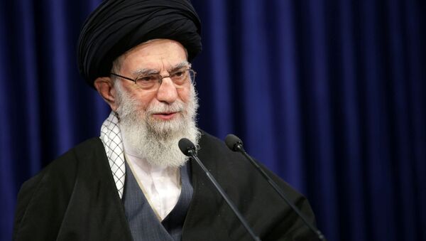 Aiatolá Ali Khamenei, líder supremo do Irã, discursa em Teerã, Irã, 8 de janeiro de 2021 - Sputnik Brasil