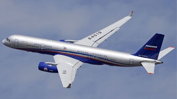 Avião de reconhecimento russo Tu-124ON criado para sobrevoar territórios dos países-membros do Tratado de Céus Abertos - Sputnik Brasil