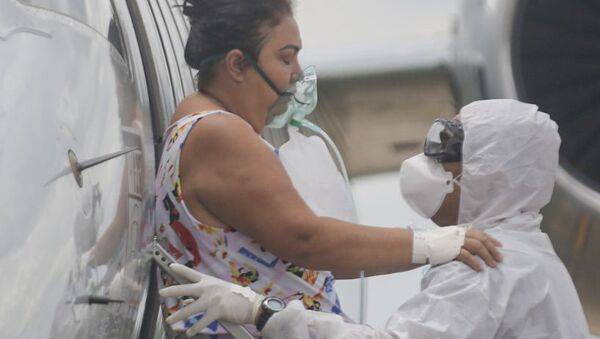 Paciente com COVID-19 chega a Teresina (PI), após ser transferida de Manaus (AM), cidade que enfrenta colapso no sistema de saúde - Sputnik Brasil