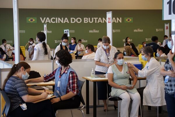 Anvisa autoriza uso emergencial para 2º lote da CoronaVac Anvisa autoriza uso emergencial para 2º lote da CoronaVac - Sputnik Brasil