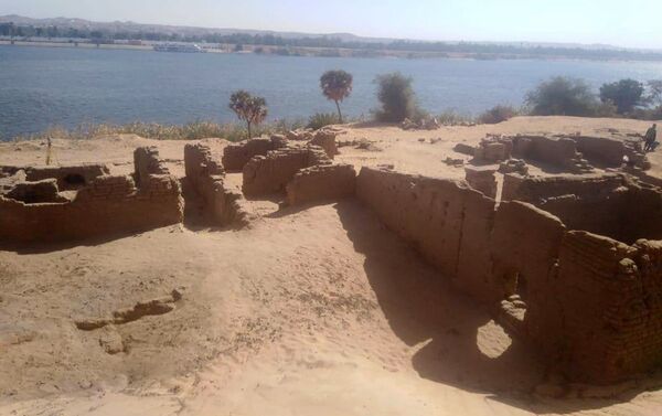 Fortificação romana descoberta durante escavações no Egito - Sputnik Brasil