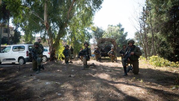 Tropas israelenses participam simulando combates na fronteira libanesa no norte de Israel, 10 de fevereiro de 2021 - Sputnik Brasil