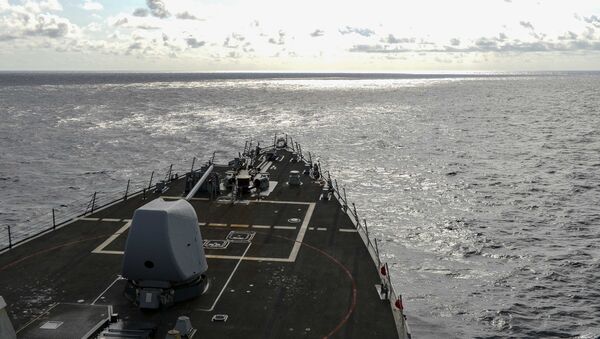 USS Russell navengando no mar do Sul da China, 17 de fevereiro de 2021 - Sputnik Brasil