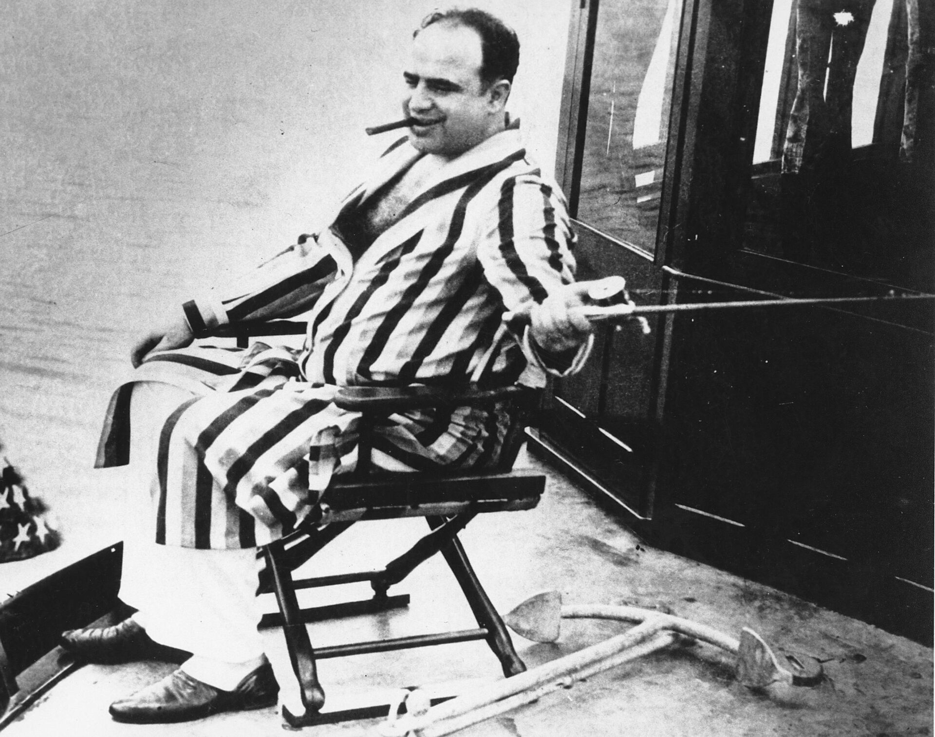 Fábrica clandestina de bebidas alcoólicas vinculada a Al Capone é descoberta em floresta dos EUA - Sputnik Brasil, 1920, 18.02.2021