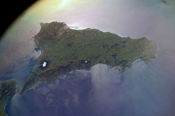 Vista a partir da Estação Espacial Internacional para o vulcão Etna, na Sicília, Itália, fotografada por cosmonauta russo - Sputnik Brasil