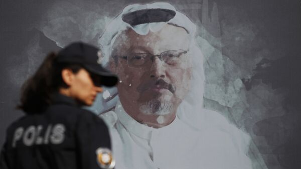 Retrato do jornalista saudita Jamal Khashoggi em Istambul - Sputnik Brasil