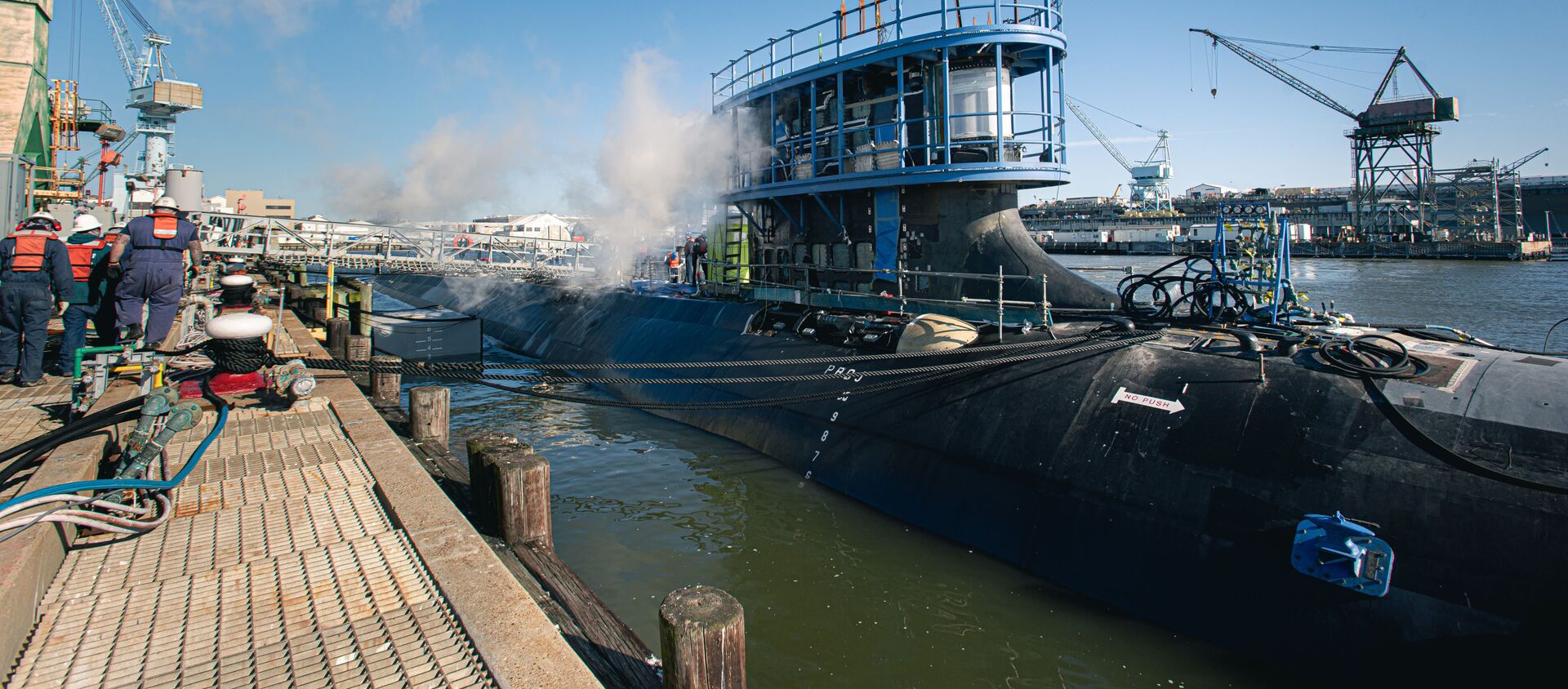 Submarino Montana (SSN 794) da classe Virginia lançado à água no rio James, EUA, em 4 de março de 2021 - Sputnik Brasil, 1920, 08.10.2021