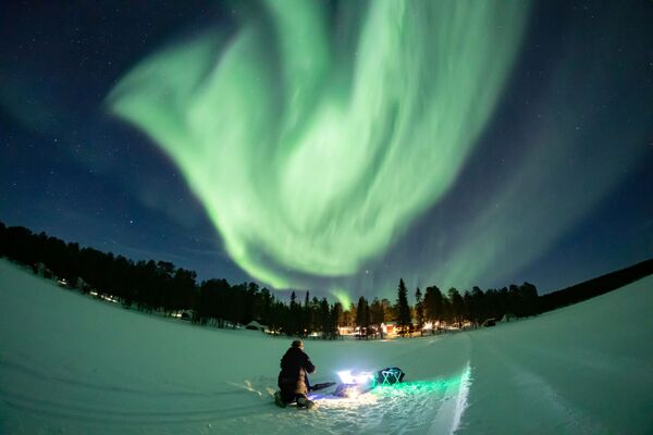 Aurora boreal na Lapônia, Finlândia, 2 de março de 2021 - Sputnik Brasil