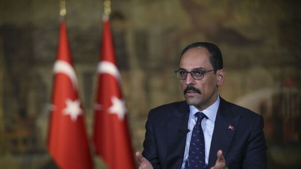 Ibrahim Kalin, porta-voz do presidente turco, Recep Tayyip Erdogan, durante entrevista em Istambul - Sputnik Brasil