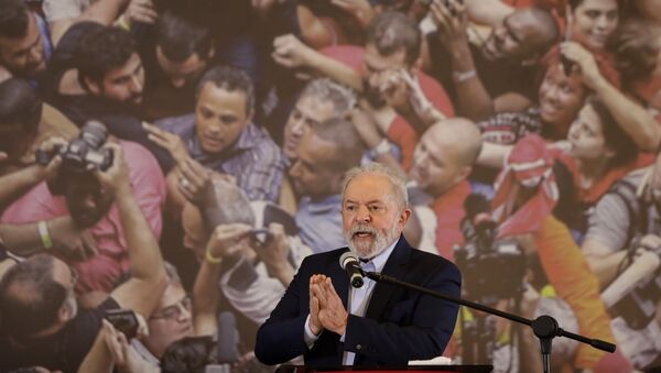 Ex-presidente Luiz Inácio Lula da Silva fala no Sindicato dos Metalúrgicos do ABC - Sputnik Brasil